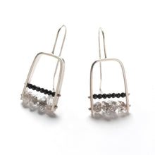 AM01LE Squared Arc Earrings