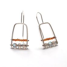 AM01LE Squared Arc Earrings