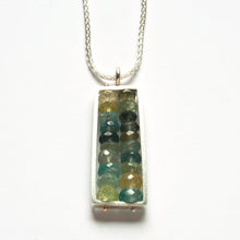 BR11VN - Medium Vertical Frame necklace