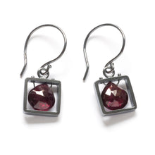 CSJ02SE, CSJ02LE - Square Frame Earrings