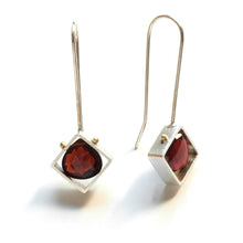 MJ01E - Mini Diagonal Square Earrings