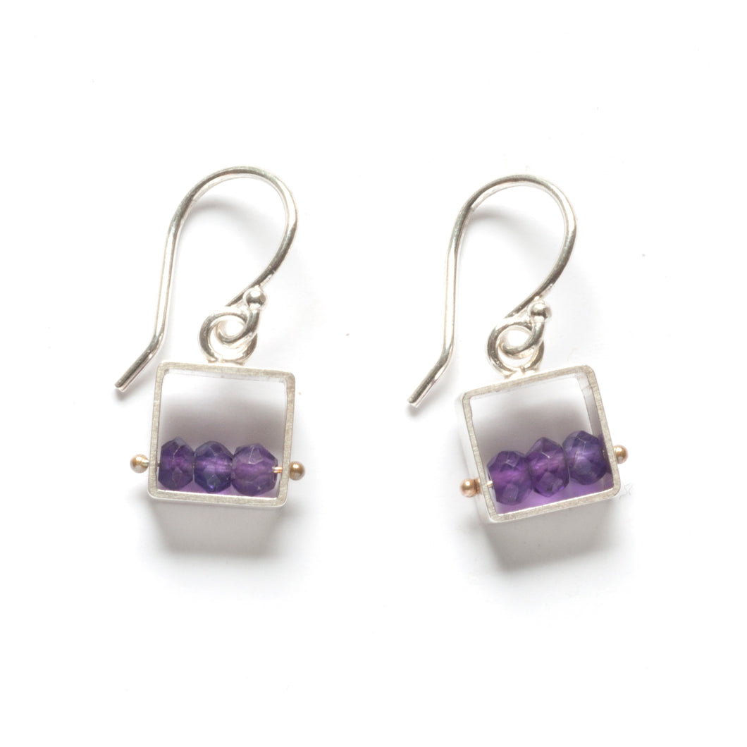 MJ03SE - Mini Square Earrings, short dangle