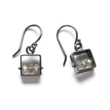 MJ03SE - Mini Square Earrings, short dangle