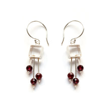 MJ04SE - Small Square Earrings with a fringe