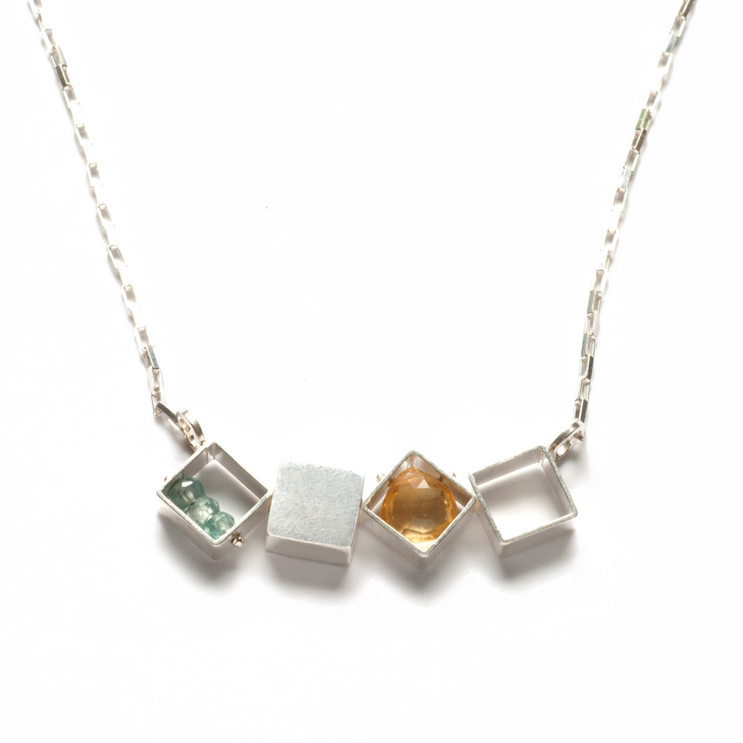 MJ41N - 4 SMALL Squares Necklace, Horizontal
