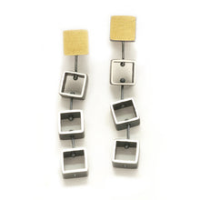 MP14E - Tumbling Mini Square Earrings