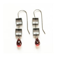 MP20E - Tumbling Mini Square Earrings with Teardrop Briolettes
