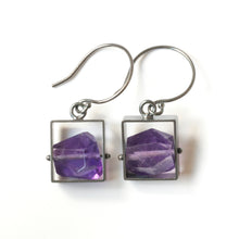 SRJ11SE - Rectangle Earrings with Chunky stones, short dangle
