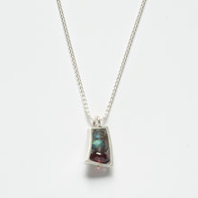 VSJ01N - Short Wedge Necklace