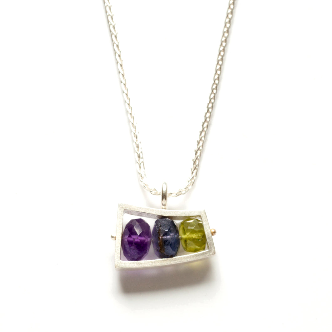 VSJ10HN - Short Wedge Necklace, horizontal
