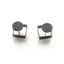 MJ10PE- SMALL Square Earrings, studs