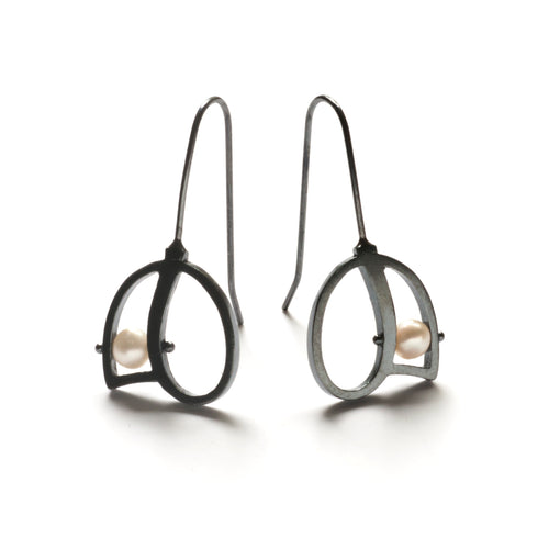 QS50LE - Mini Swirl Earrings with Fresh water pearl