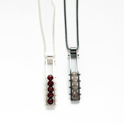 RV04N - Swiveling Rectangle Necklace