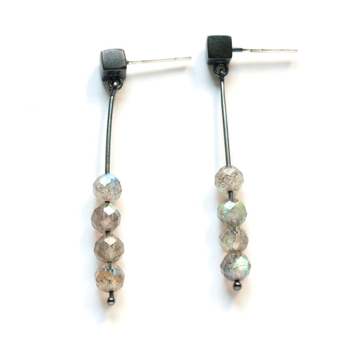 TP06PE - Long Drop Earrings with Round beads, post