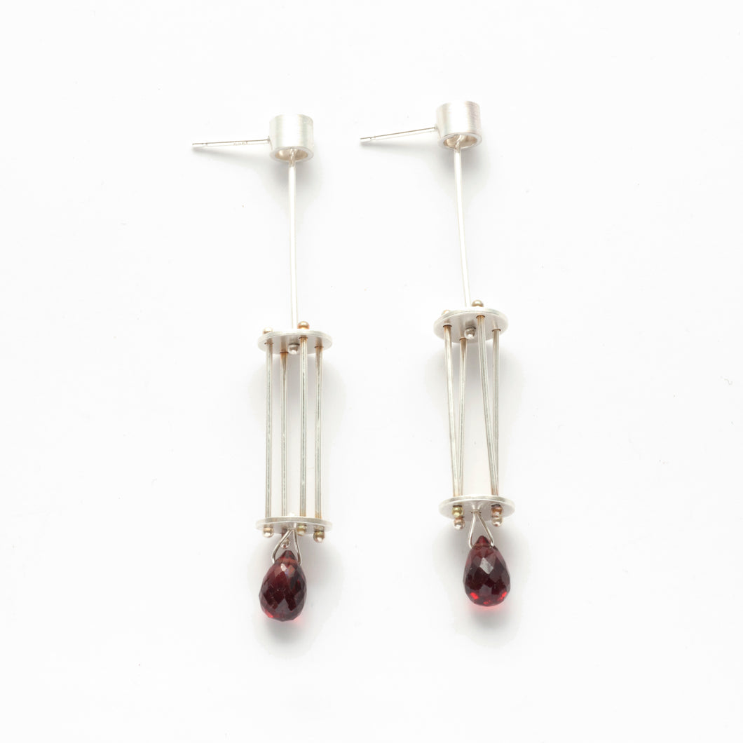 YD16PE - Vertical Round Cage Earrings with Teardrop Gemstones, post